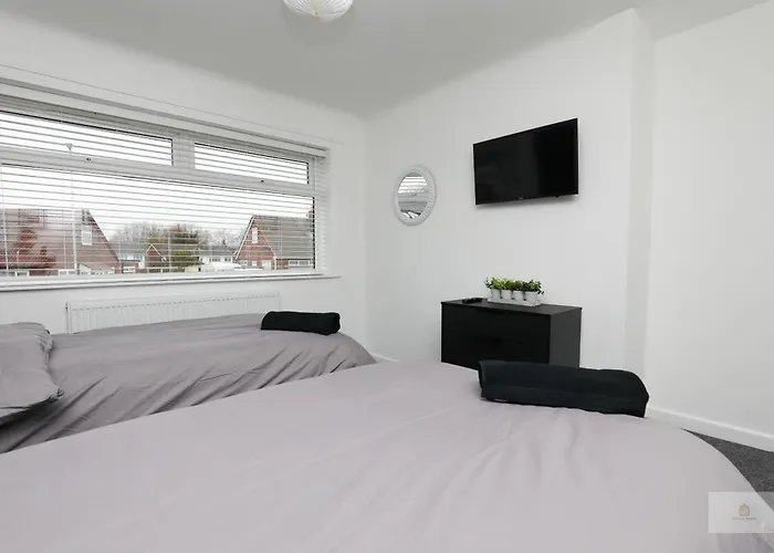 Halsnead Properties Whiston