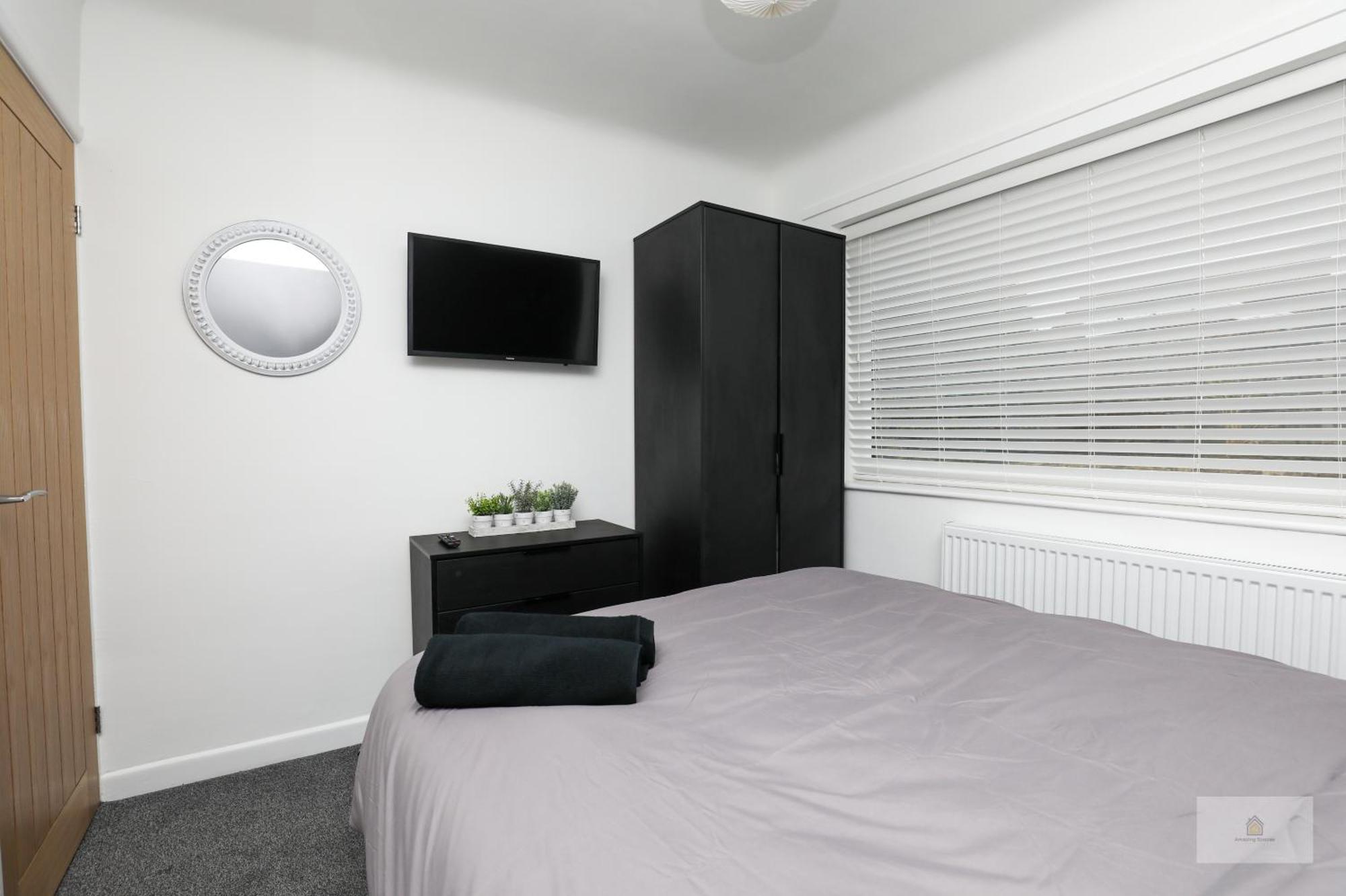Halsnead Whiston Apartment
